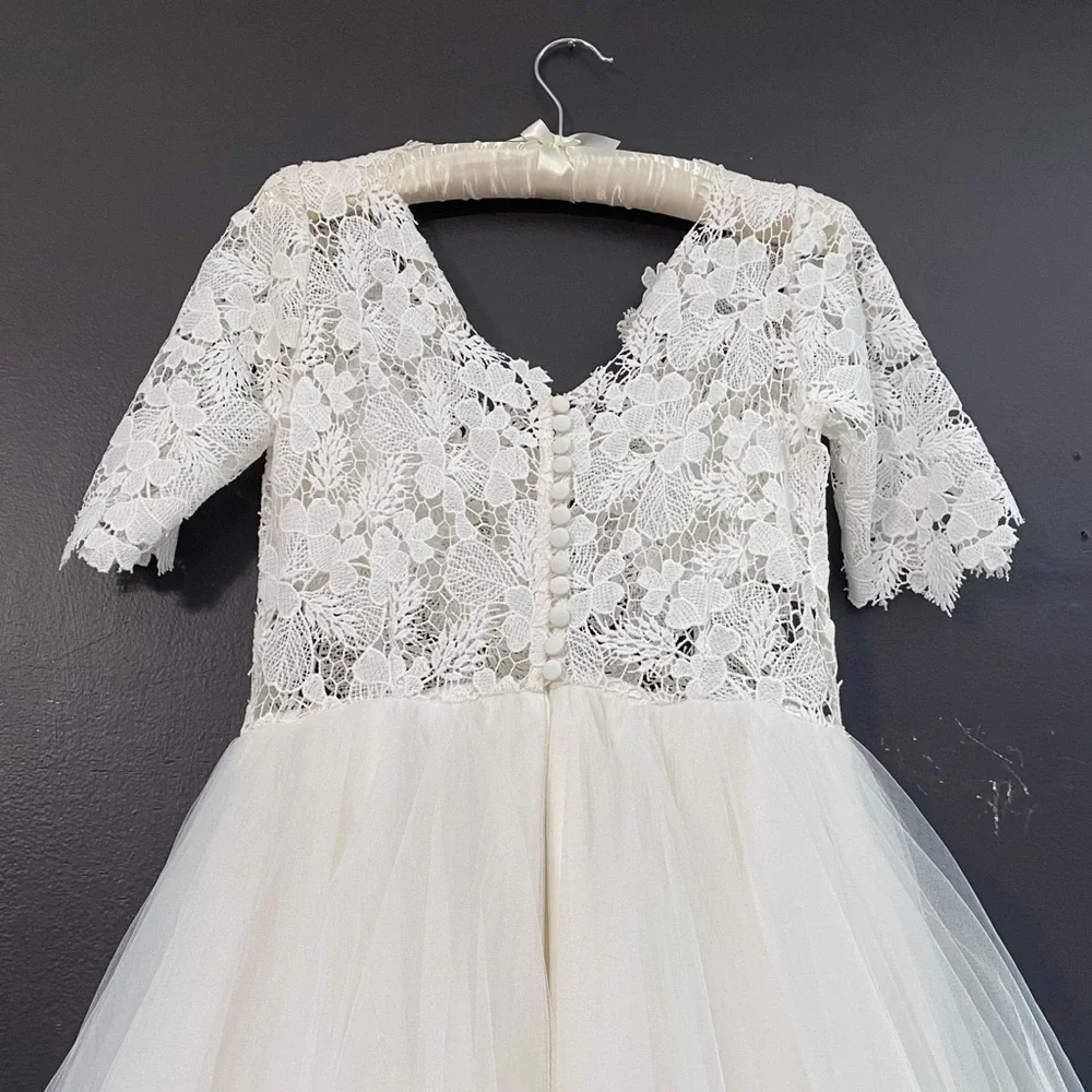 Wedding Dress - Picture 10 of 10